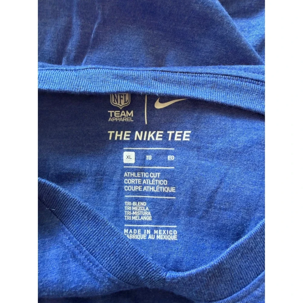 Seattle Seahawks Nike T-Shirt XL Blue NFL V-Neck Athletic Cut Sporty Gameday